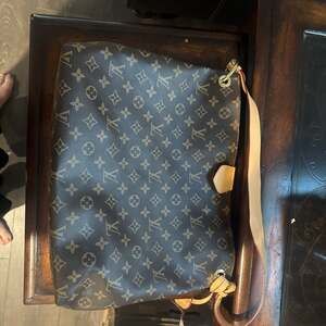 Louis Vuitton Graceful MM Monogram Shoulder Bag